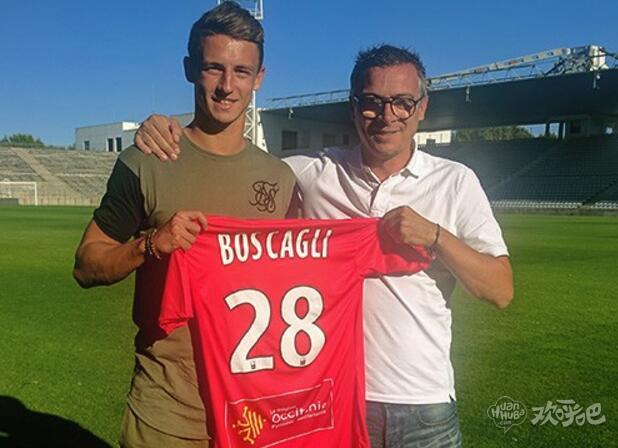 官方:尼斯外租法国U20后防小将博斯卡利