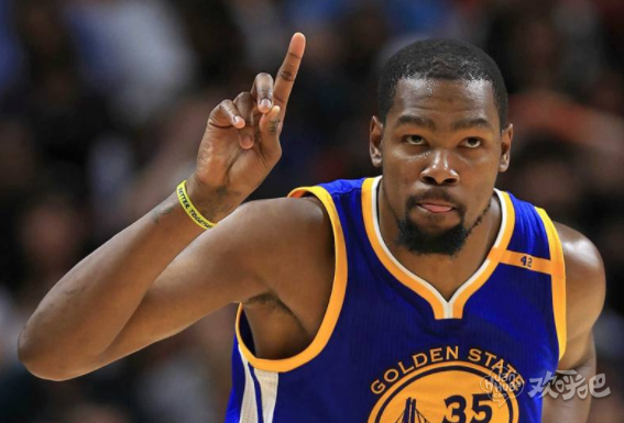 杜兰特:德雷蒙德-格林最近在练习他的外线投射