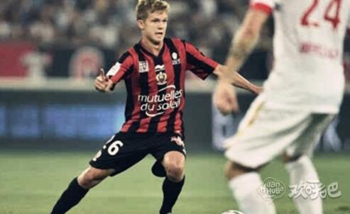 尼斯天才中场趣事:曾被当做球童,同桌竟没发现其球员身份