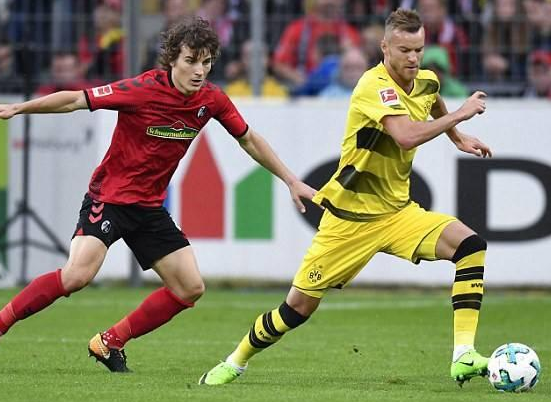 多特主帅:亚尔莫连科想要坚持90分钟很困难