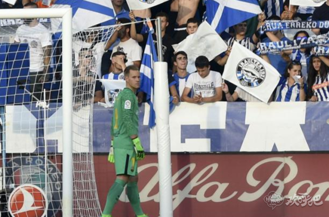 特尔施特根谈连续两场零封对手:这是全队的功劳