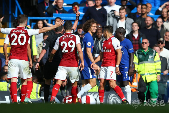 切尔西主场战平阿森纳,路易斯染红