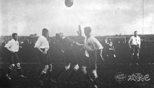 19世纪90年代，刚刚兴起的现代足球随着英国人的脚步传到了邻居德国。1903年，德国锦标赛成立，作为德甲联赛的前身，在德甲成立之前，德国锦标赛就是德国足球的最高荣誉。
