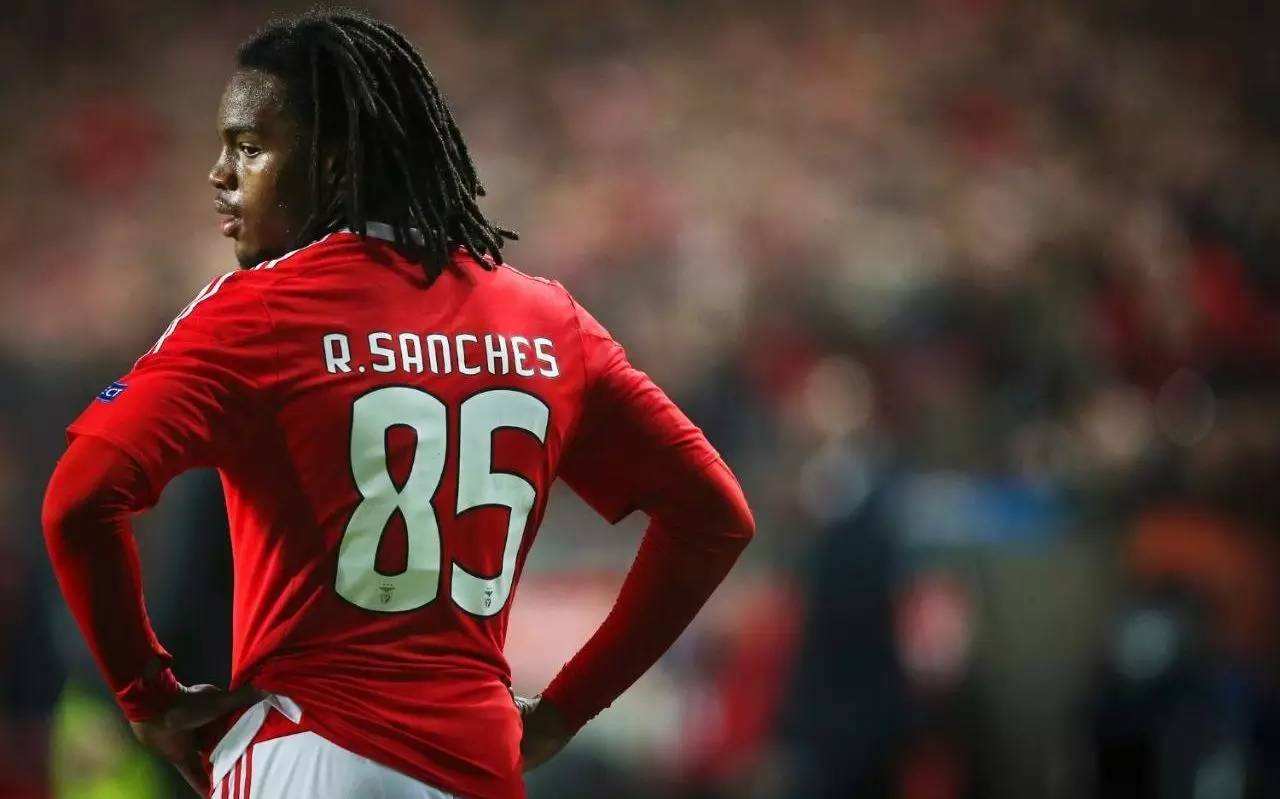 在拜仁的桑谢斯郁郁不得志