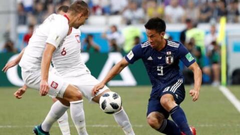 日本0-1波兰惊险晋级 贝德纳雷克国家队处子球