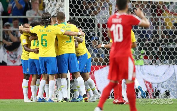 巴西2-0塞尔维亚取小组头名 保利尼奥弟媳建功