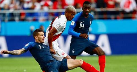 法国1-0秘鲁 姆巴佩一击制胜助法国提前出线