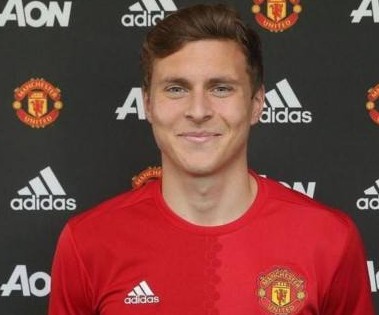 曼联新援林德洛夫：首秀表现还可以