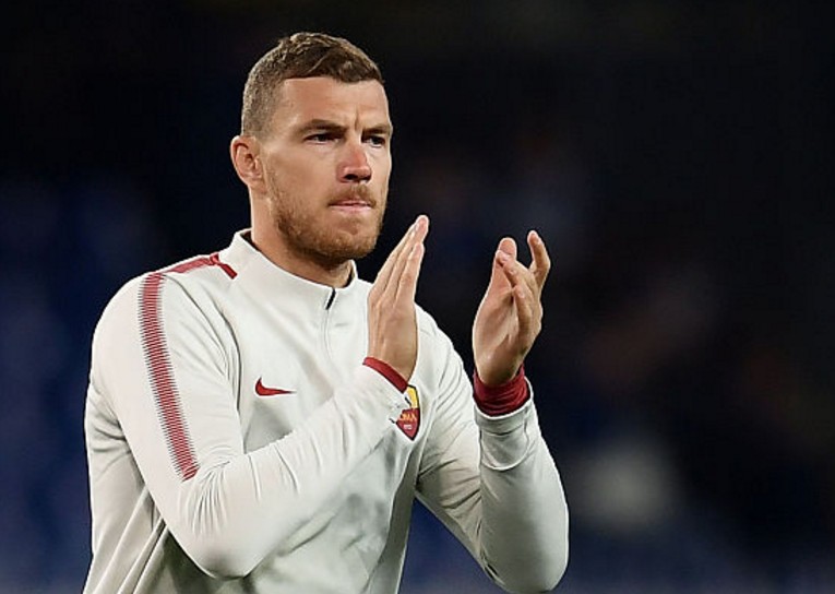 是波黑国脚哲科拒绝了切尔西提供的报价,而不是罗马