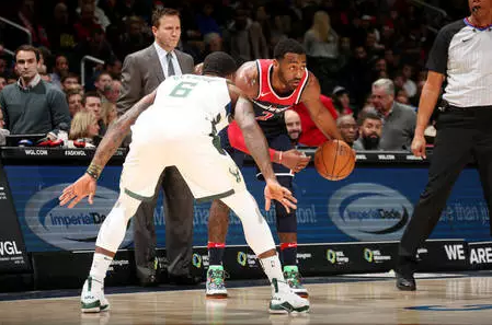 沃尔：我要拿出好的表现才能配上我的签名鞋