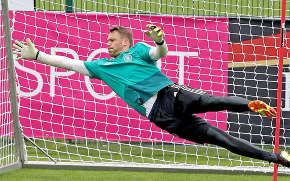 德媒:诺伊尔终于迎来复出